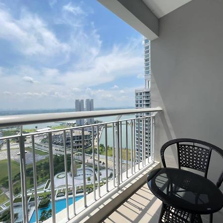 Teega Suites Seaview By Vdo Homestay Нусаяя Екстер'єр фото