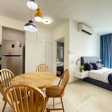 Teega Suites Seaview By Vdo Homestay Нусаяя Екстер'єр фото