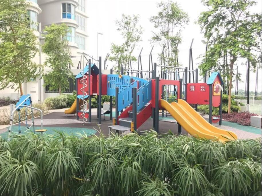 Teega Suites Seaview By Vdo Homestay Нусаяя Екстер'єр фото