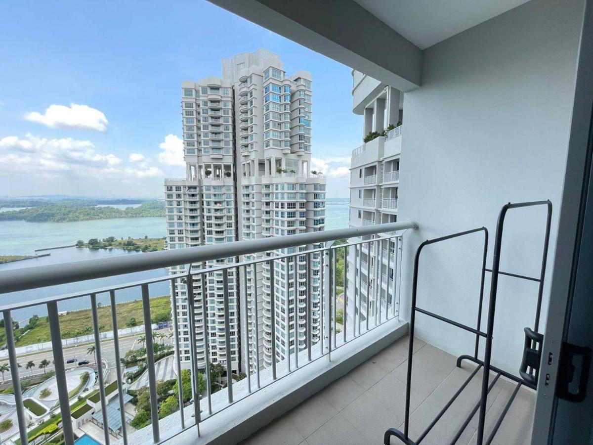 Teega Suites Seaview By Vdo Homestay Нусаяя Екстер'єр фото